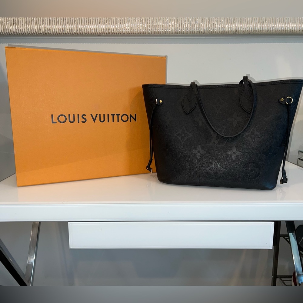 Authentic Louis Vuitton Neverfull MM - Picture 12 of 14
